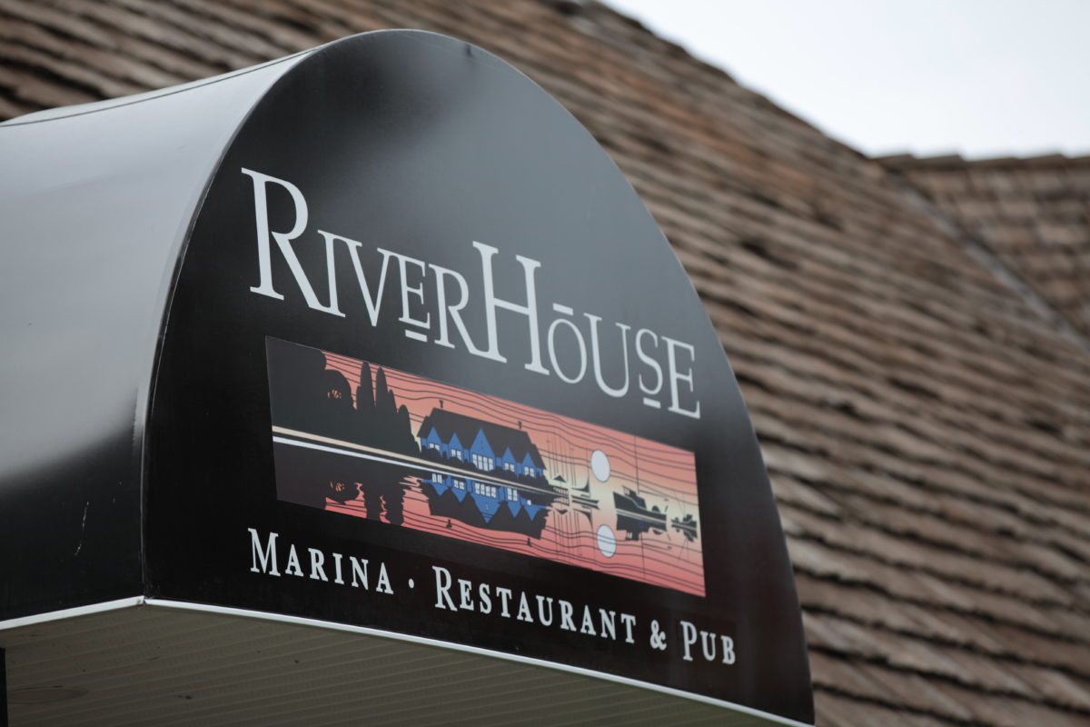 RiverHouse Marina – Restaurant & Pub